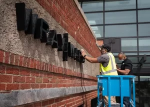 Exterior Signs Dimensional Lettering